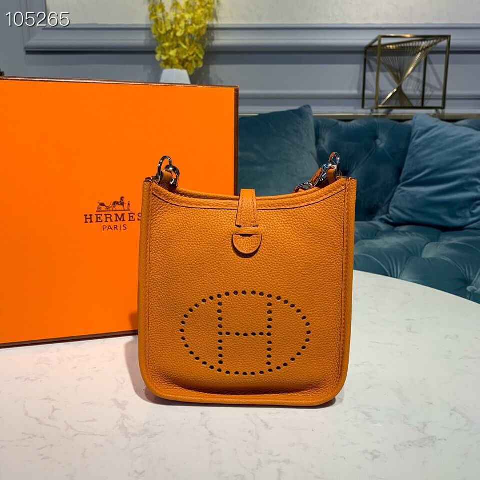 Hermes Evelyne III TPM Bag 20cm in Taurillon Clemence