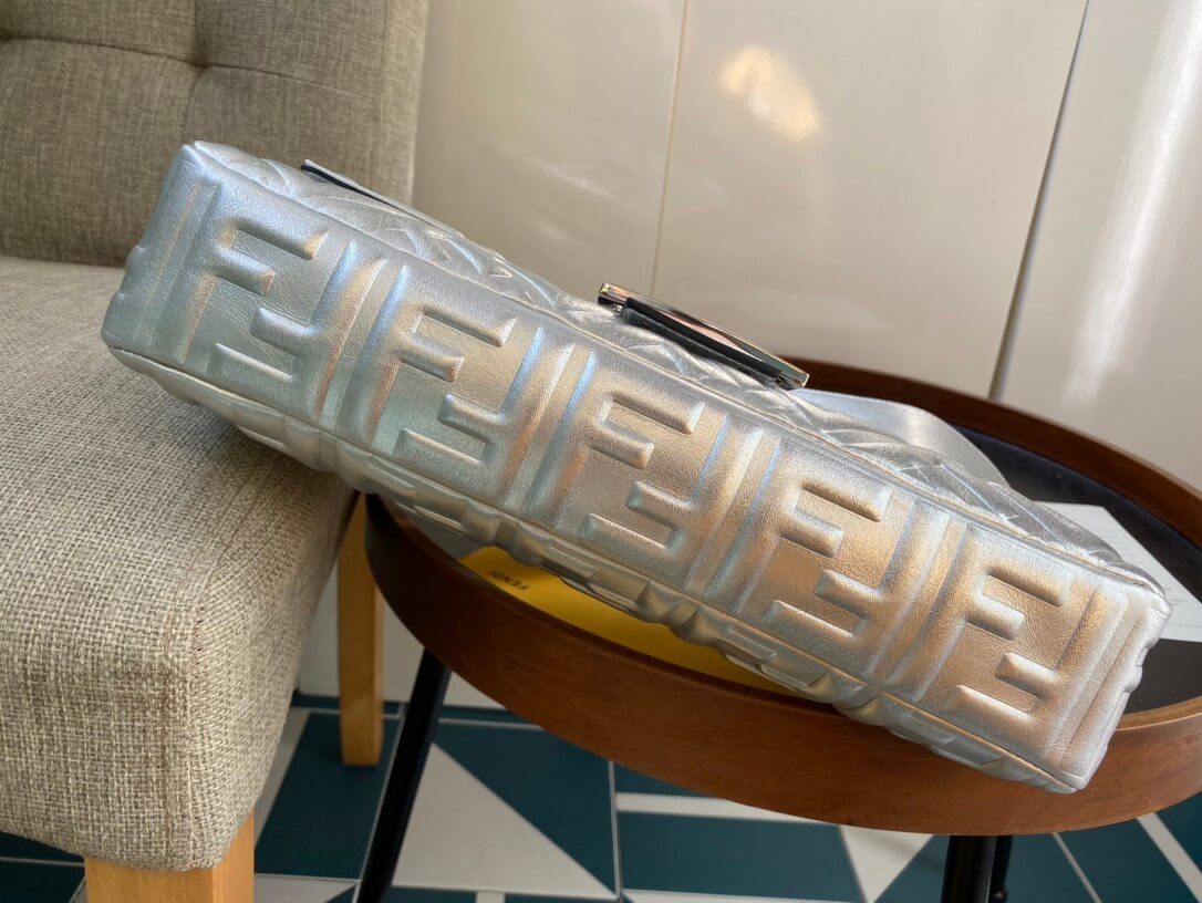 Fendi Baguette Silver Leather Bag 8BR60