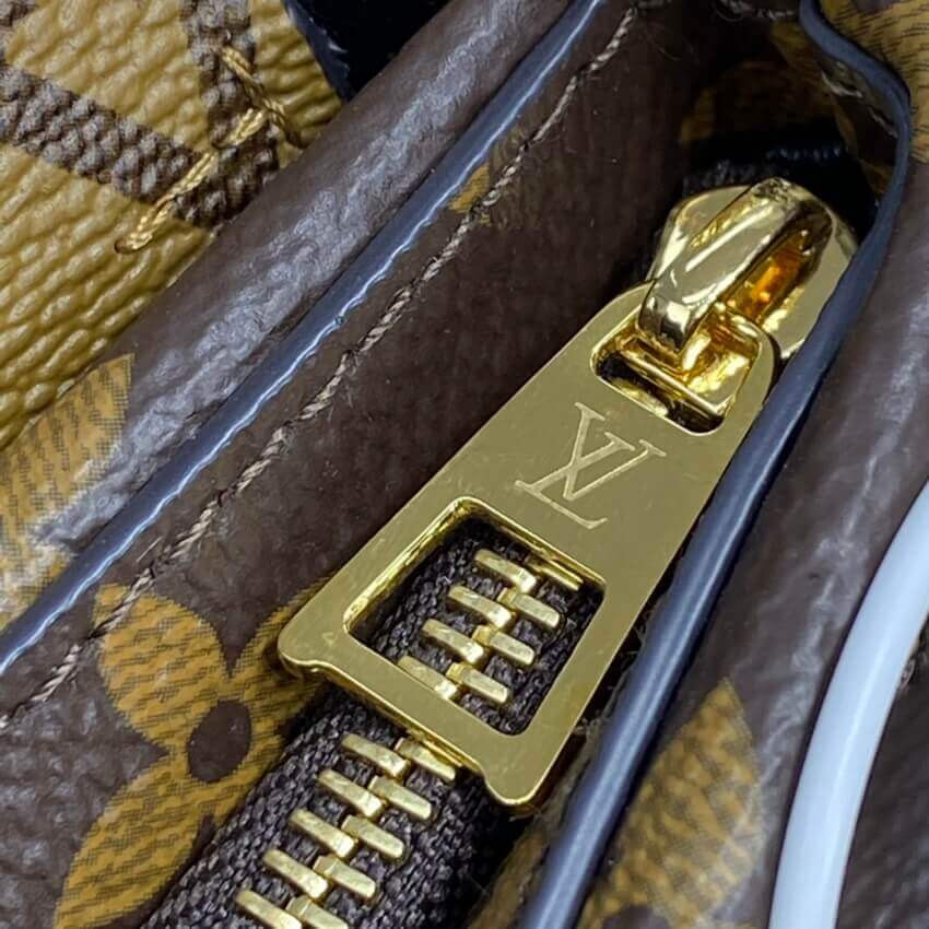 Louis Vuitton LV3 Pouch M45412