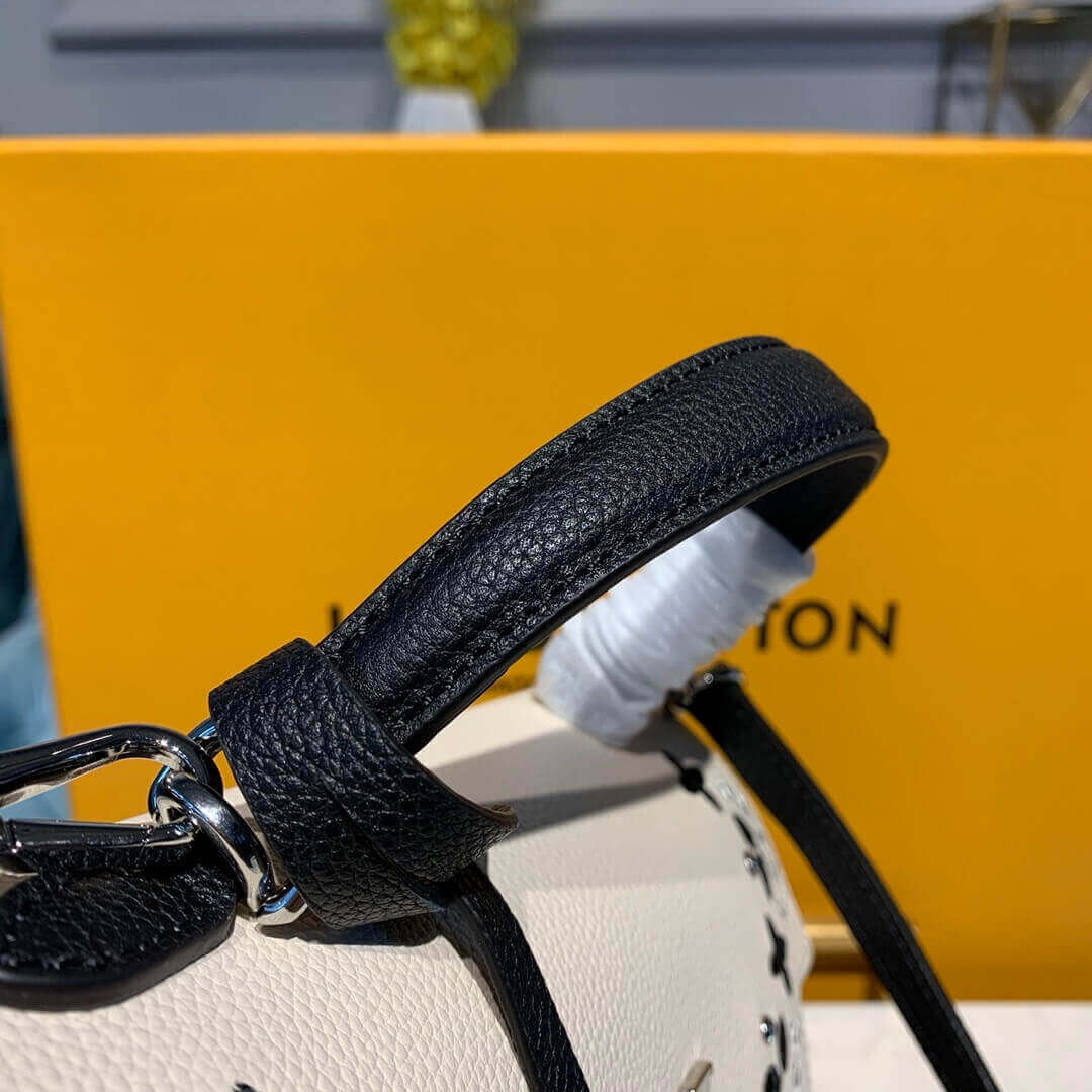 Louis Vuitton Lockme Ever BB M53952