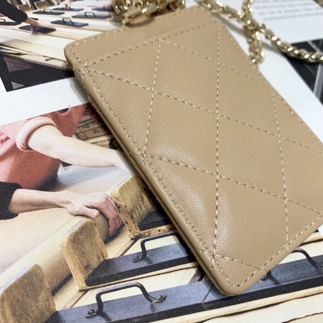 Chanel 19 In The Fall Of The New Camellias Work The Cards The Card Pack 86068