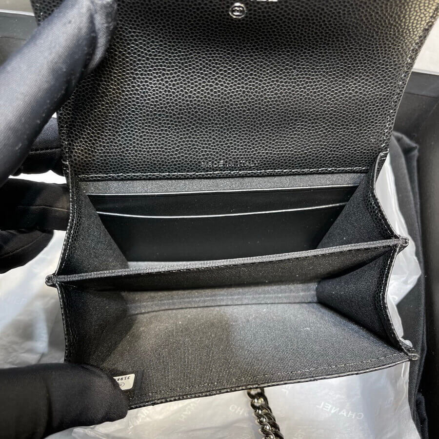 Chanel Enamel Handle Clutch with Chain in Grained Calfskin AP2758