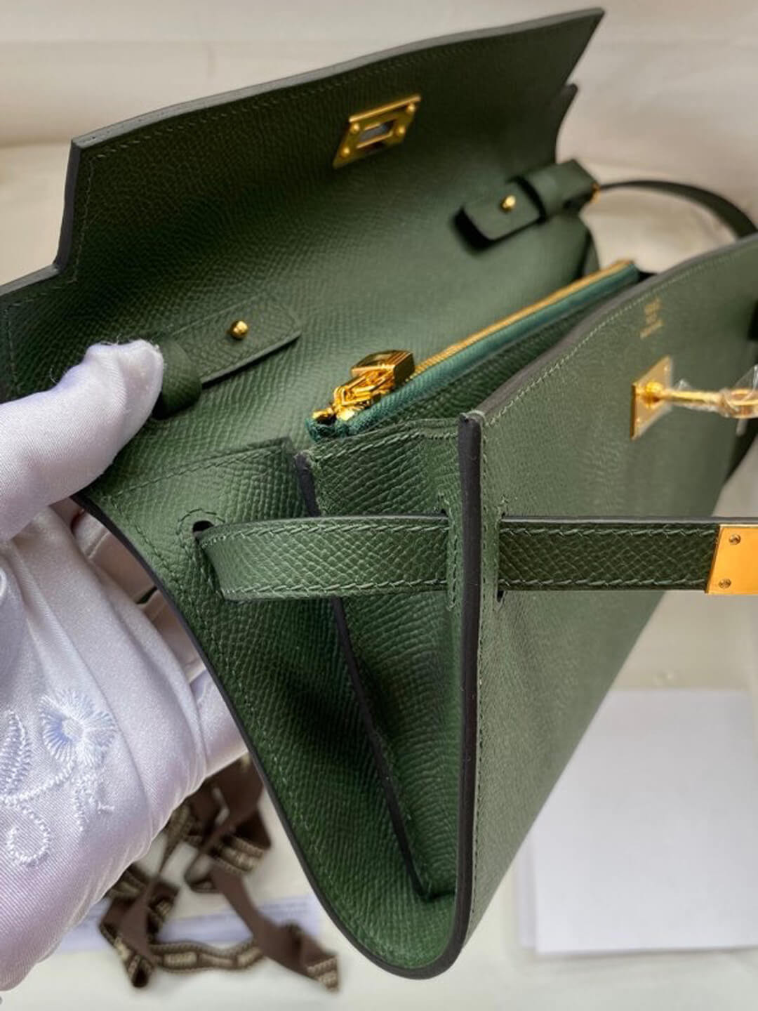 Hermes Kelly Wallet to Go Woc 499041 Army Green