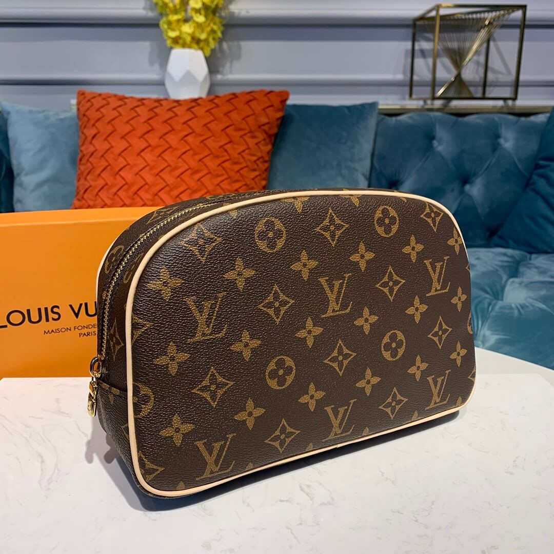 Louis Vuitton Monogram Canvas Toiletry Bag 25 M47527