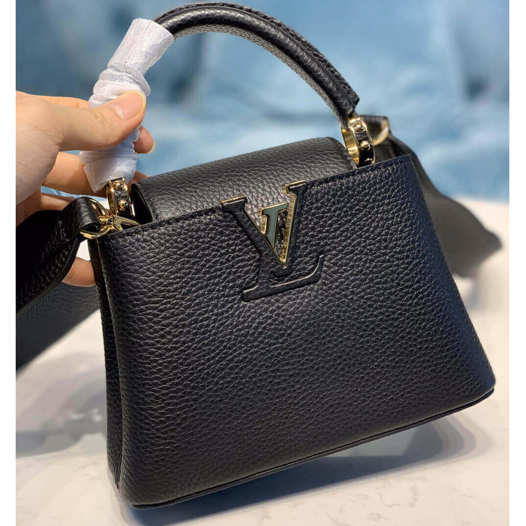 Louis Vuitton Capucines Mini M56071