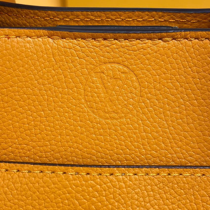 Louis Vuitton On My Side PM M57730 Orange