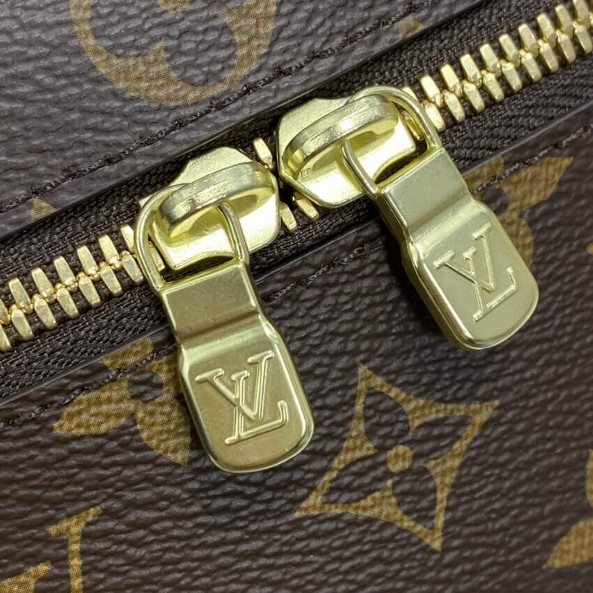 Louis Vuitton Monogram Canvas Nice Mano Toiletry Pouch M44936
