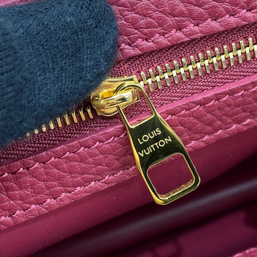 Louis Vuitton Capucines BB M59061 Eggshell/Lie de Vin Red