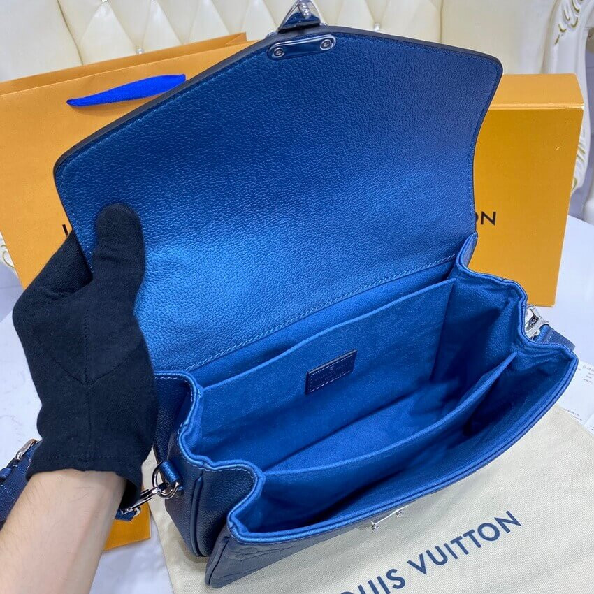 Louis Vuitton Pochette Metis M59211 Navy Nacre