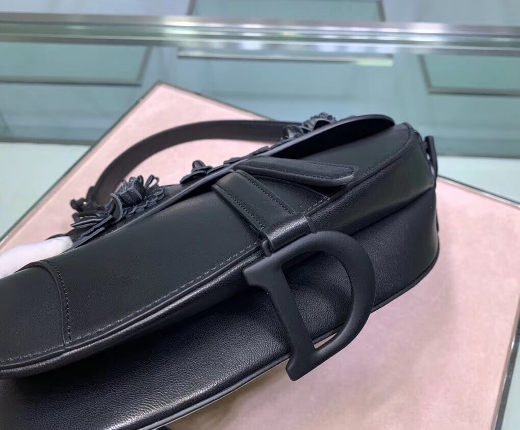 Christian Dior Embroidered Flowers Saddle Bag M0446