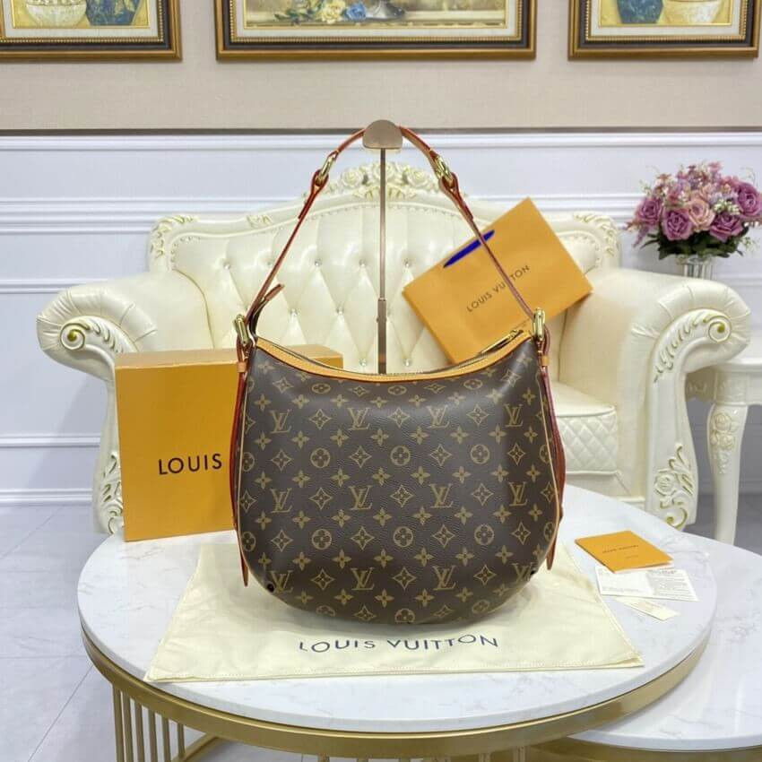 Louis Vuitton Tulum GM Shoulder Bag M40075