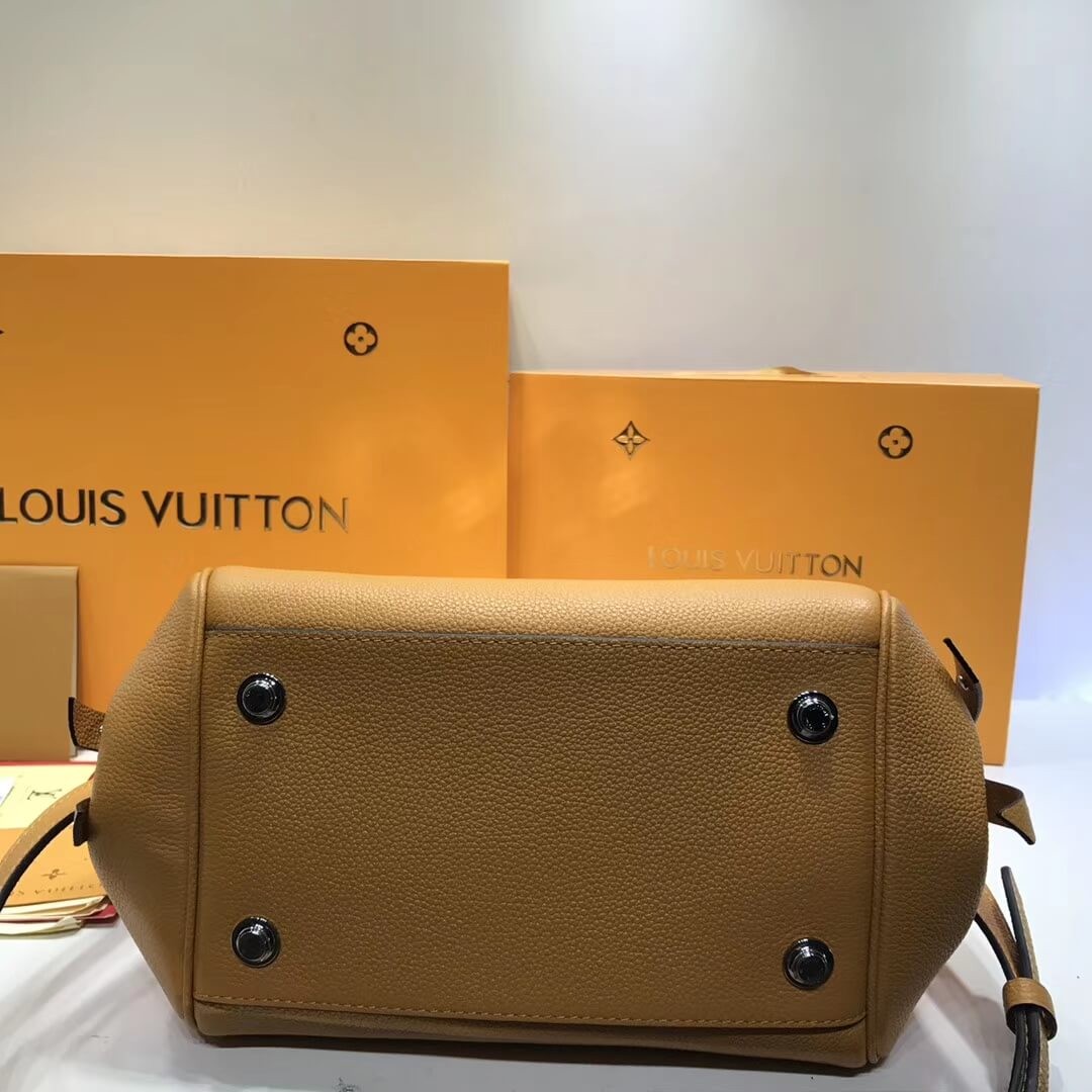 Louis Vuitton Calf Leather Milla PM M51684