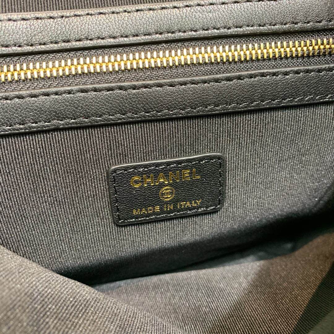 Chanel Clutch Bag 86061