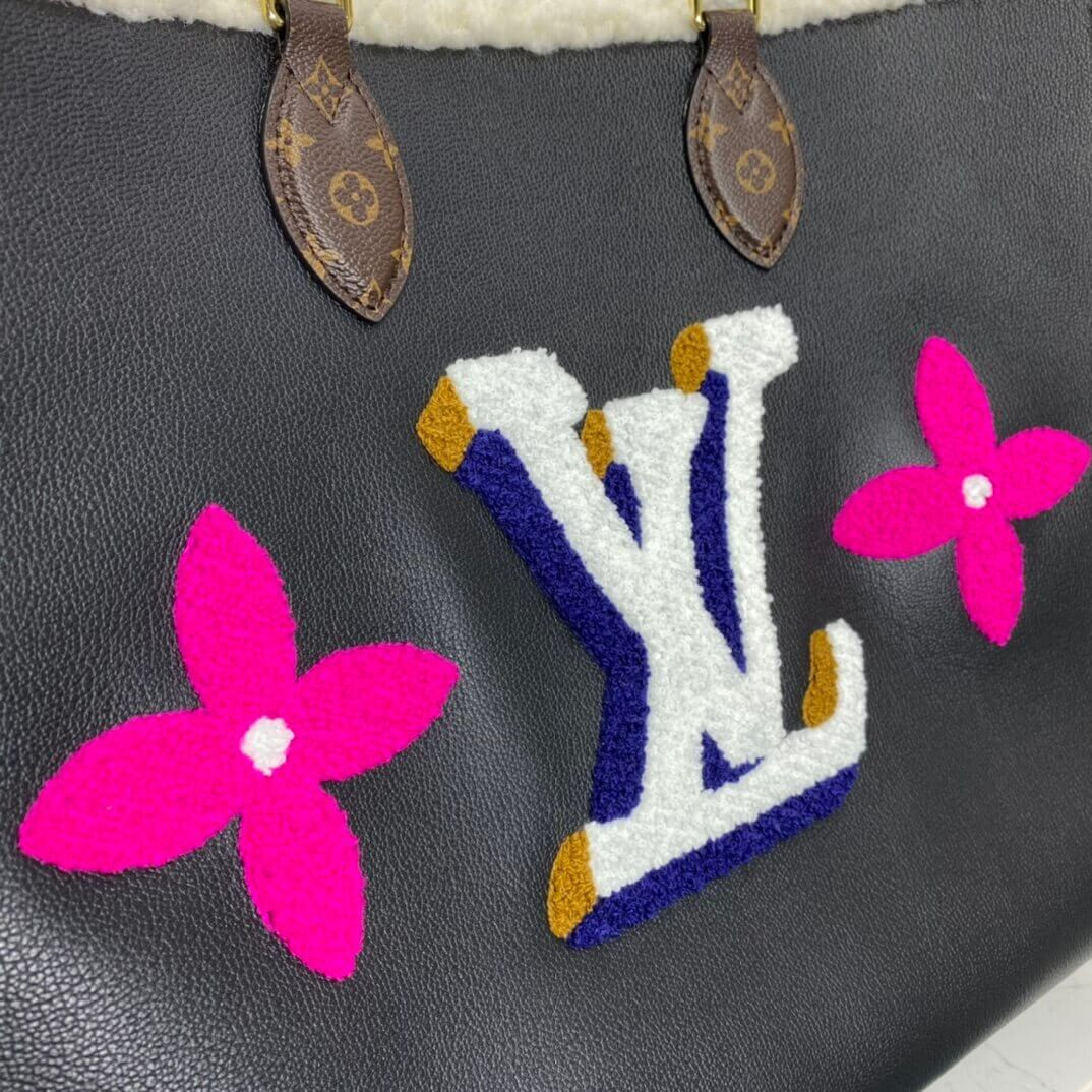 Louis Vuitton Onthego GM M56958 In Leather and Shearling