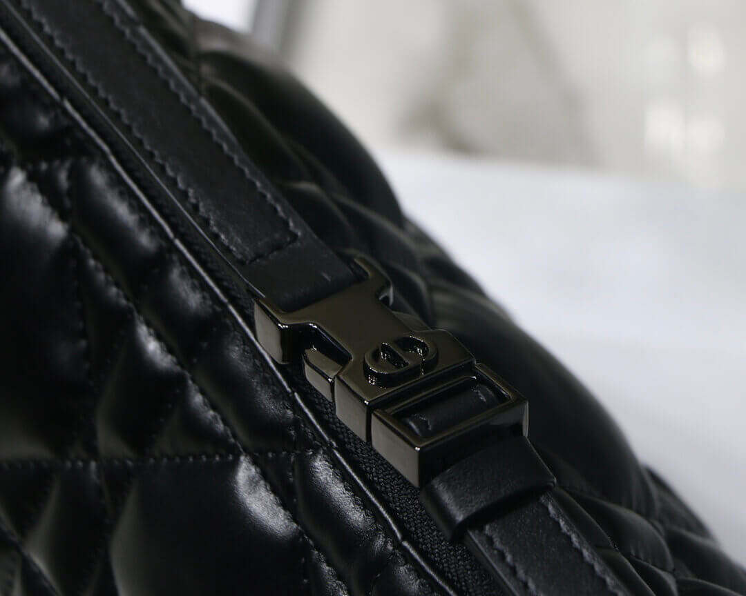 Christian Dior Medium Diortravel Nomad Pouch in Macrocannage Calfskin S5554