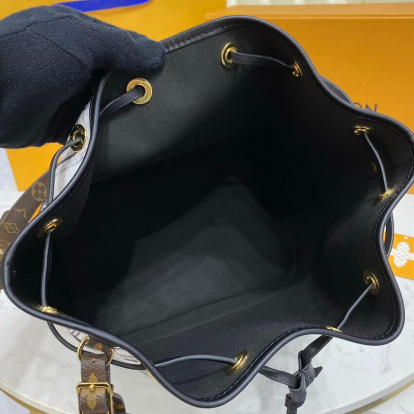 Louis Vuitton Printed Matte Calf Leather Noé MM M59105