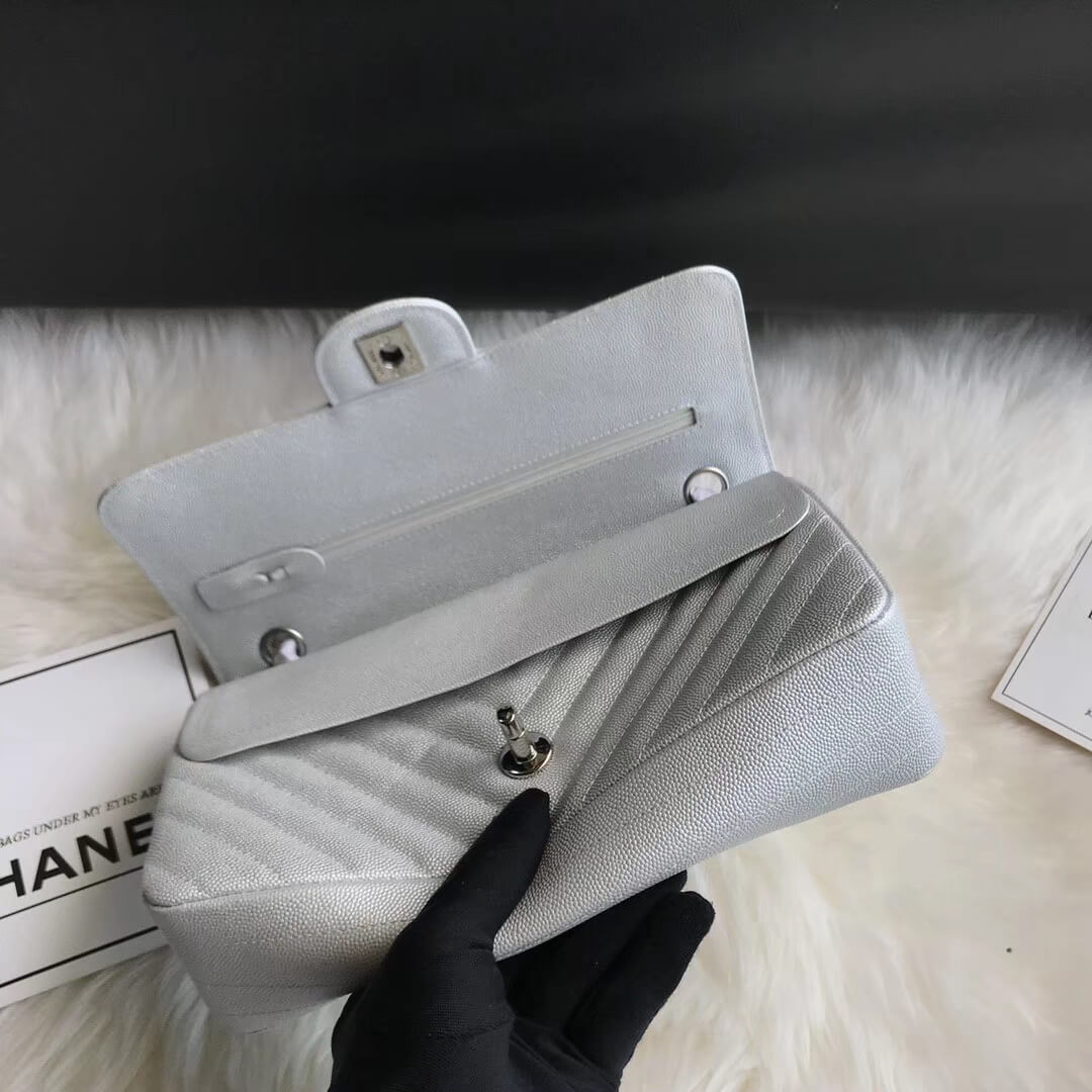 Chanel Chevron Caviar Calfskin Classic Flap Bag A01112