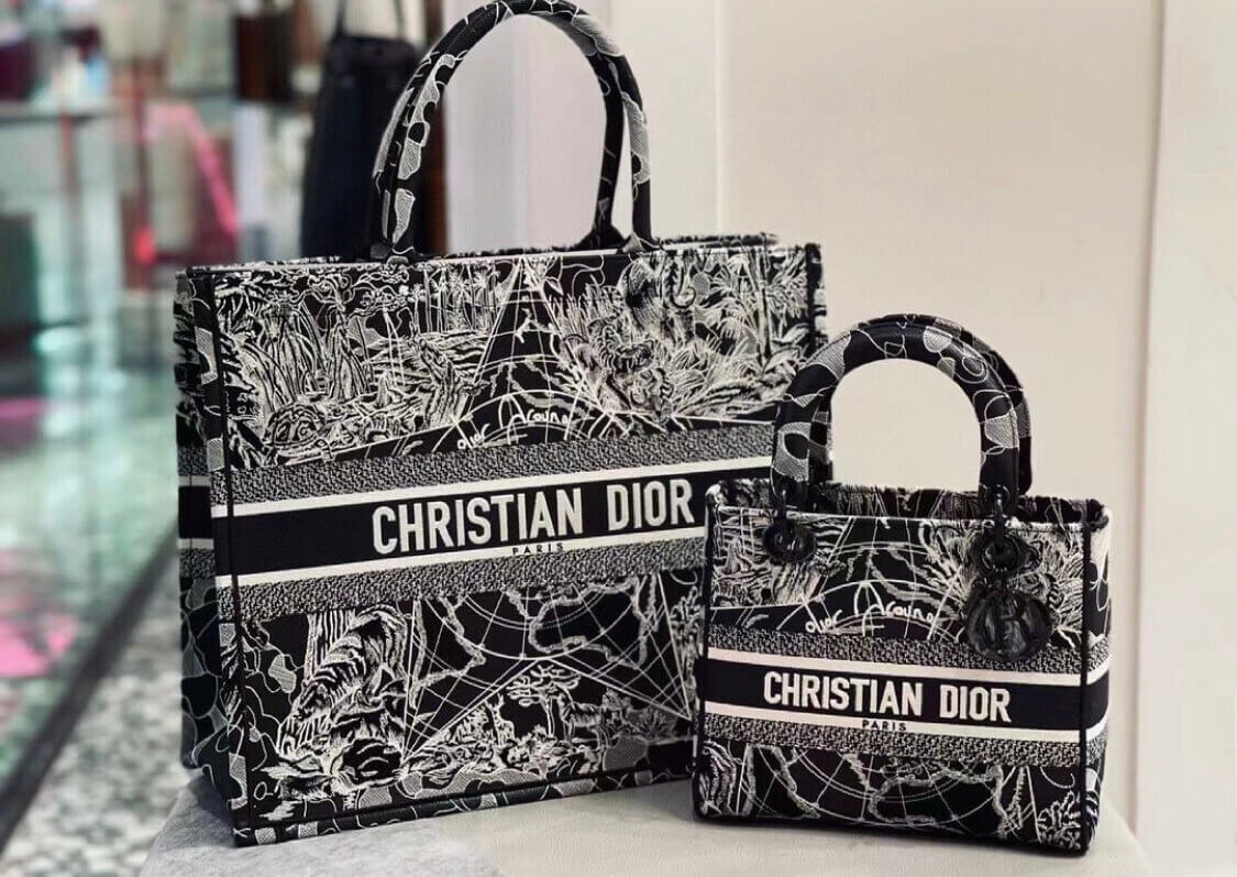 Christian Dior Medium Lady D-Lite Bag Black and White Around the World Embroidery M0565