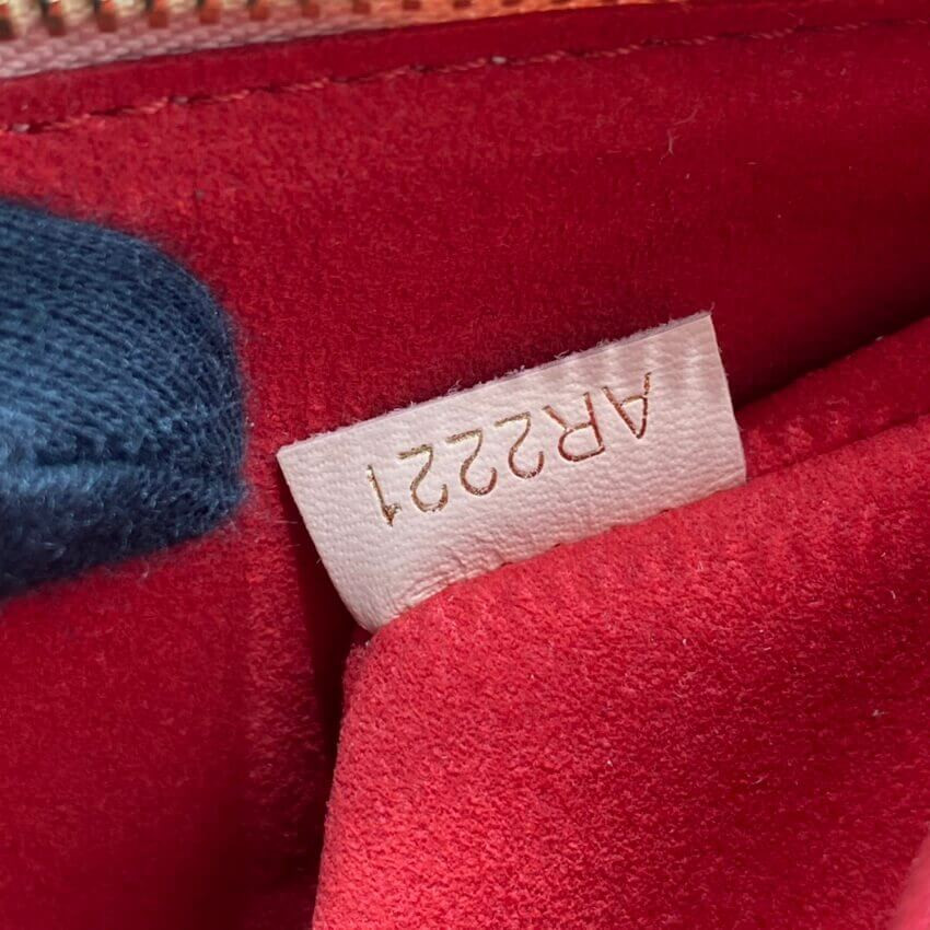 Louis Vuitton Fall In Love Coussin PM Light Pink M58739