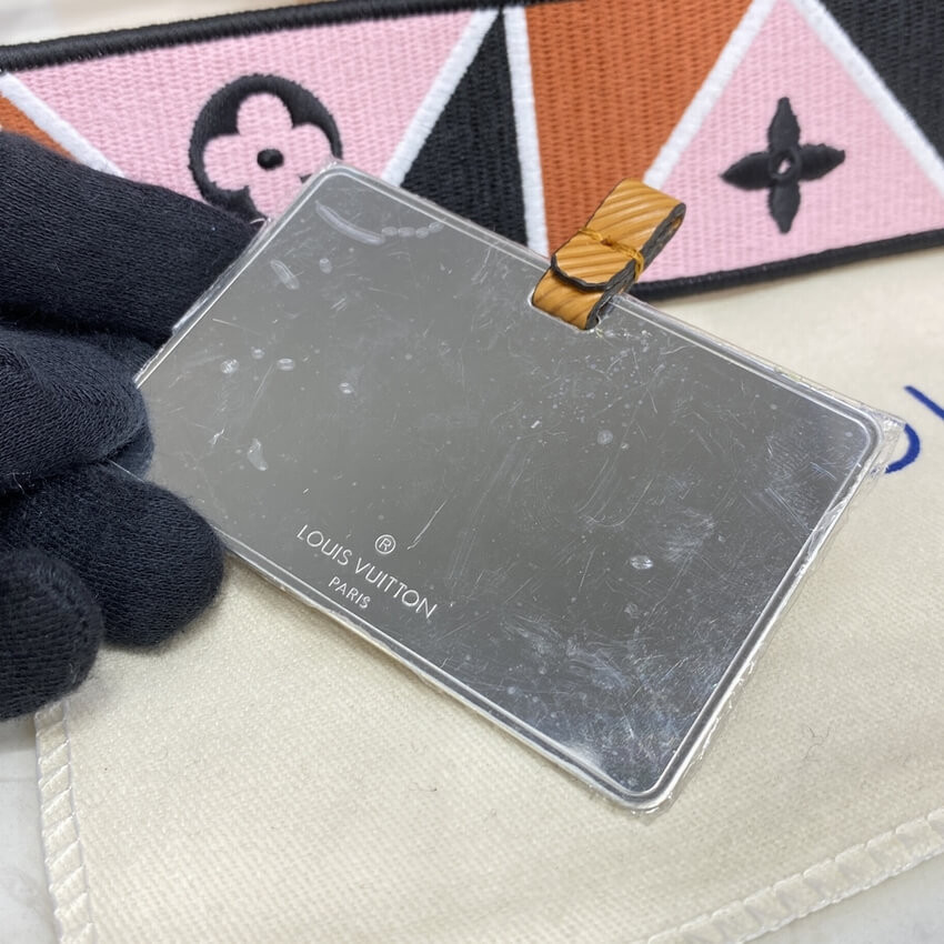 Louis Vuitton Epi Leather Twist MM M59026 Gold Cipango