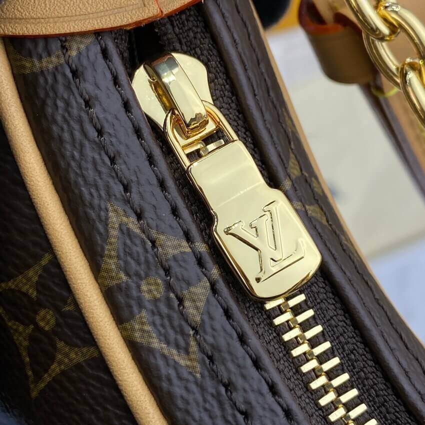 Louis Vuitton Monogram Canvas Loop Bag M81098