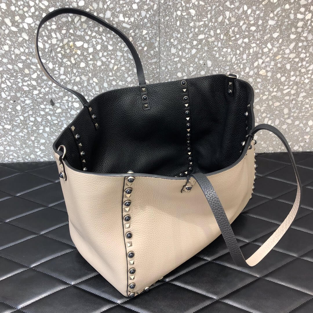 Valentino Garavani Medium Double Rockstud Reversible Tote Bag 0067Y Black/Off-white