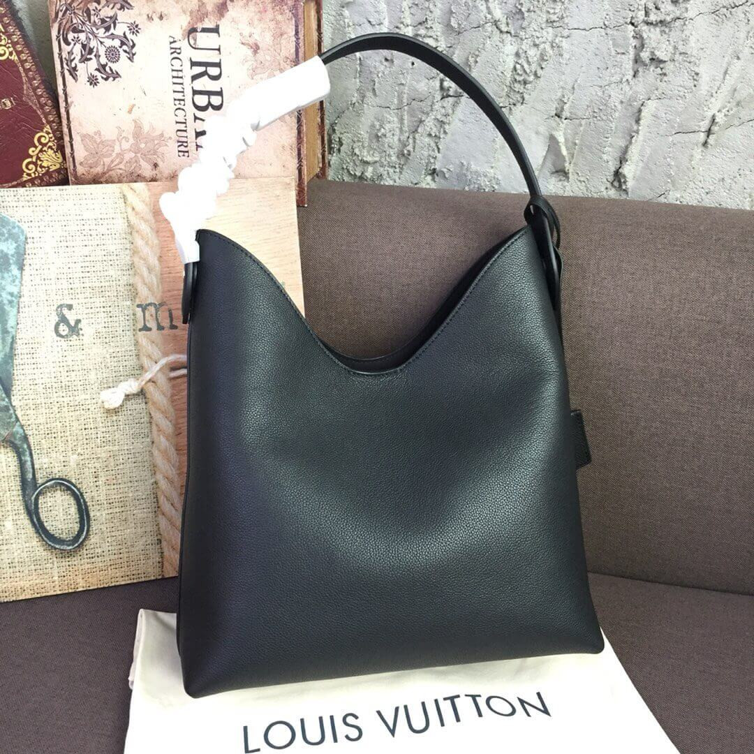 Louis Vuitton Lockme Hobo M52776 M44330