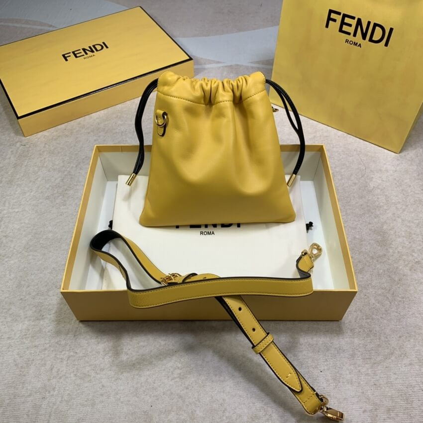 Fendi Pack Small Pouch 88N335
