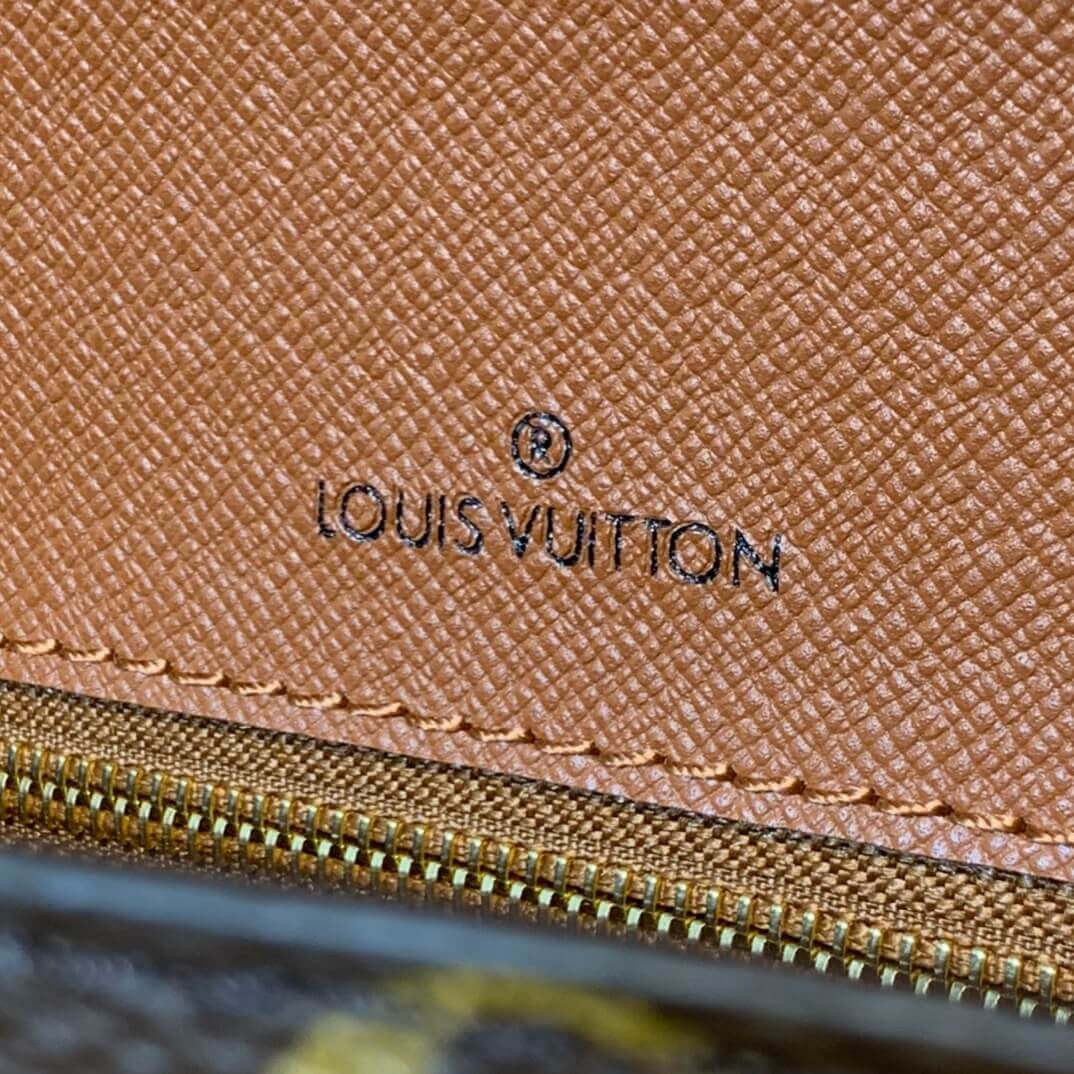 Louis Vuitton Monceau 26 Handbag Bag M51187