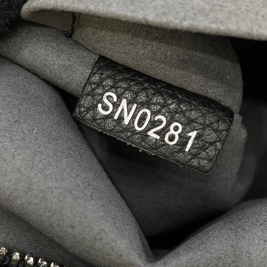 Louis Vuitton Beaubourg Hobo MM M56073 Black