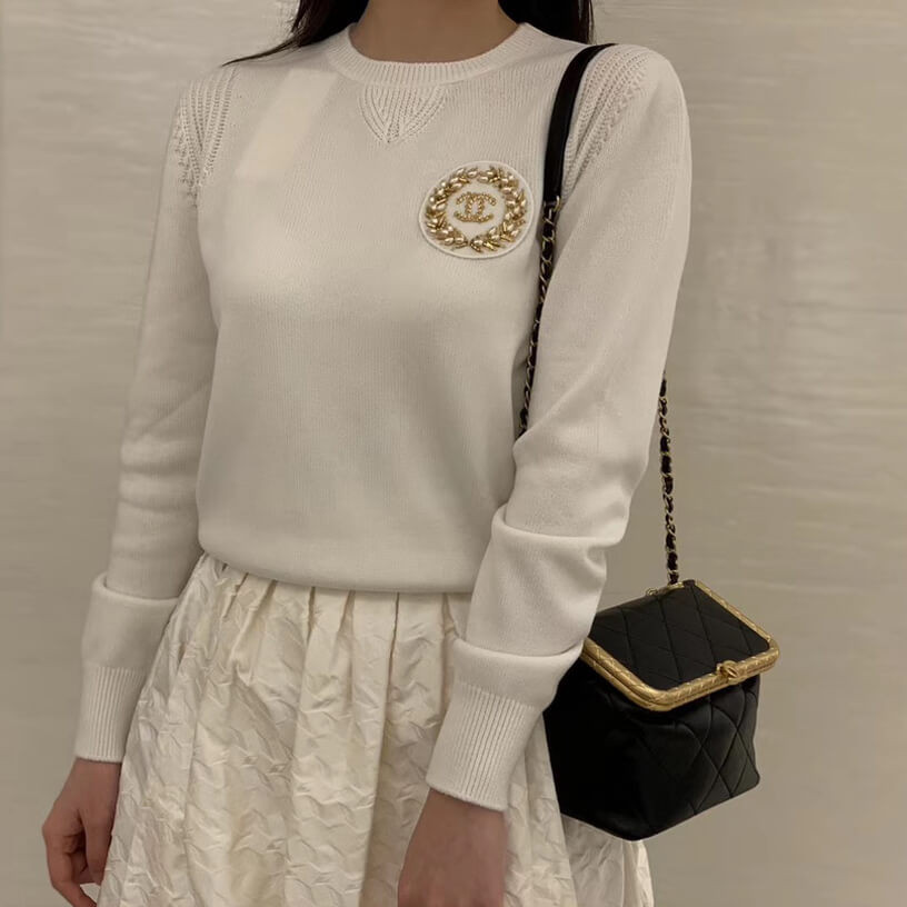 Chanel Lambskin Kiss-Lock Clasp Bag AS1886