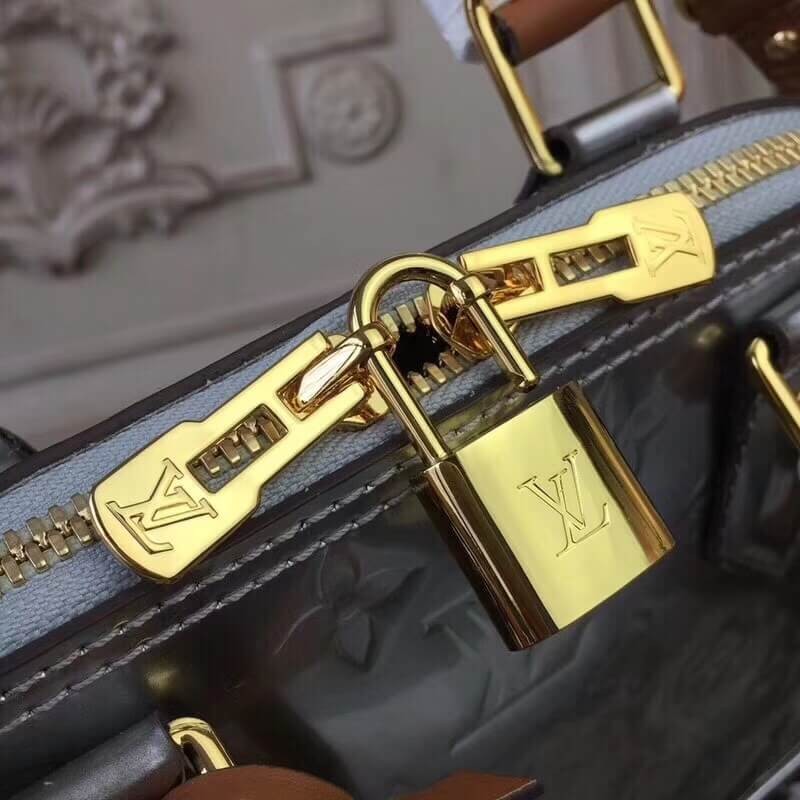 Louis Vuitton Monogram Vernis Alma BB M91606