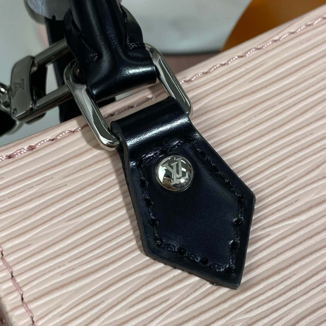 Louis Vuitton Petit Sac Plat M69441 M69575