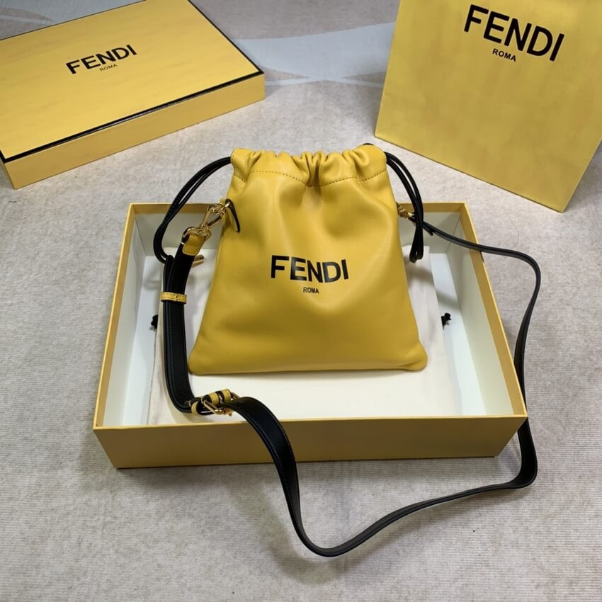 Fendi Pack Small Pouch 88N335