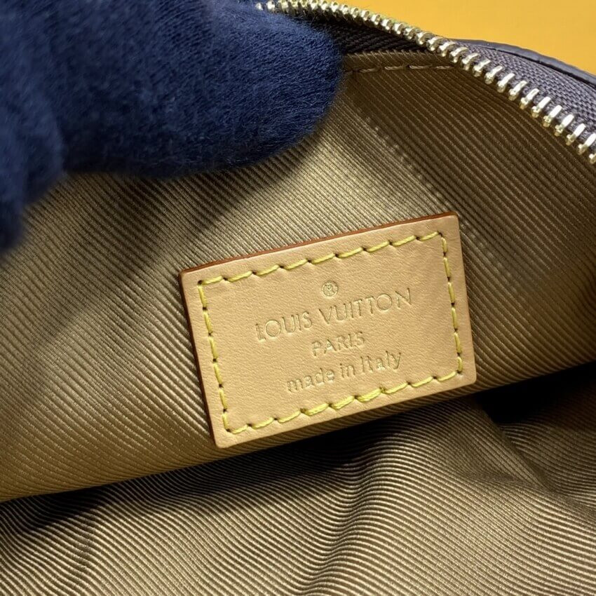 Louis Vuitton Monogram Utility Phone Sleeve M80746