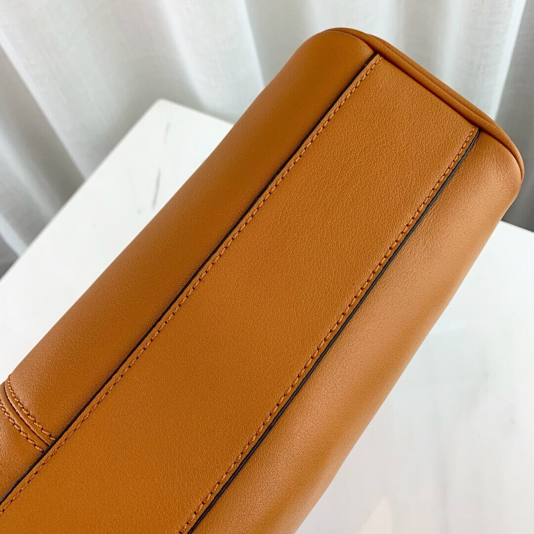 Gucci RE(BELLE) Medium Top Handle Bag 516459