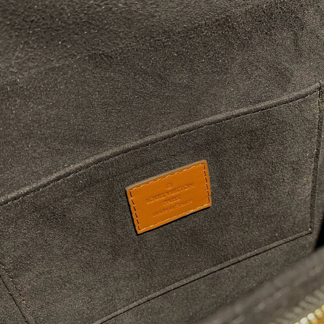 Louis Vuitton Dauphine MM M55071