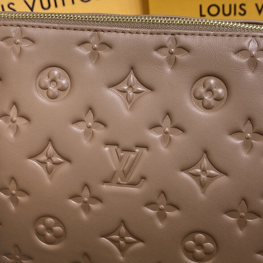 Louis Vuitton Coussin PM M59277 Taupe