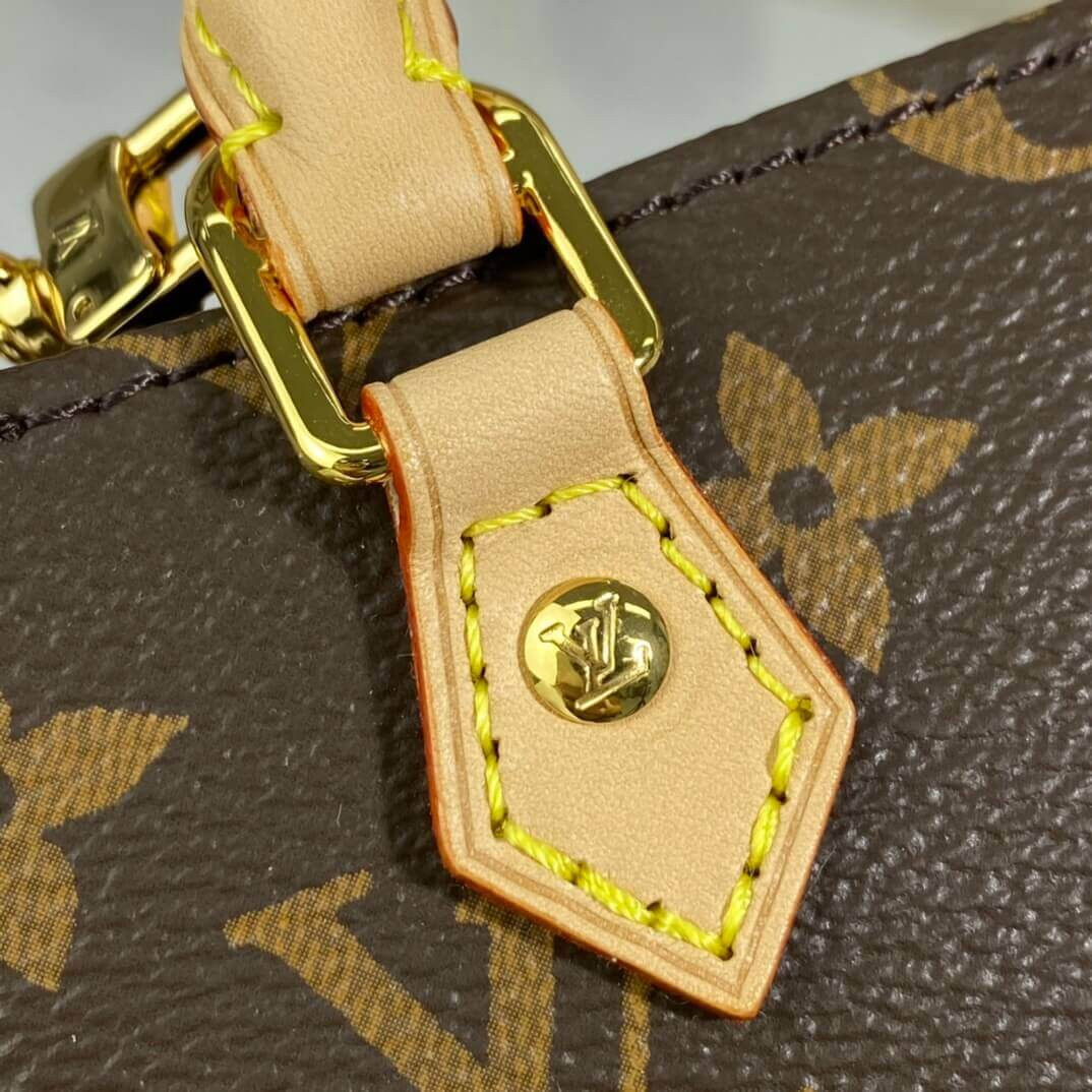 Louis Vuitton Petit Sac Plat M69442