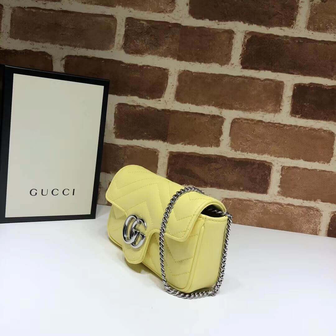 Gucci GG Marmont Matelassé Super Mini Bag 476433