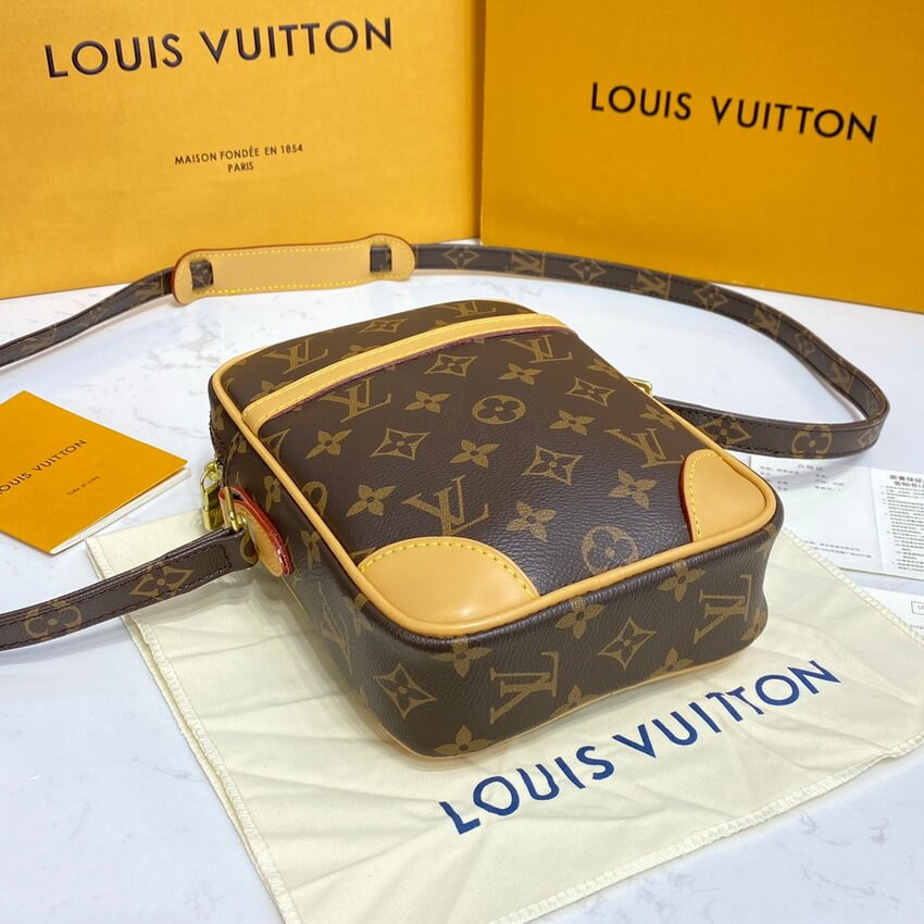 Louis Vuitton Monogram Canvas Danube Crossbady Bag M45266
