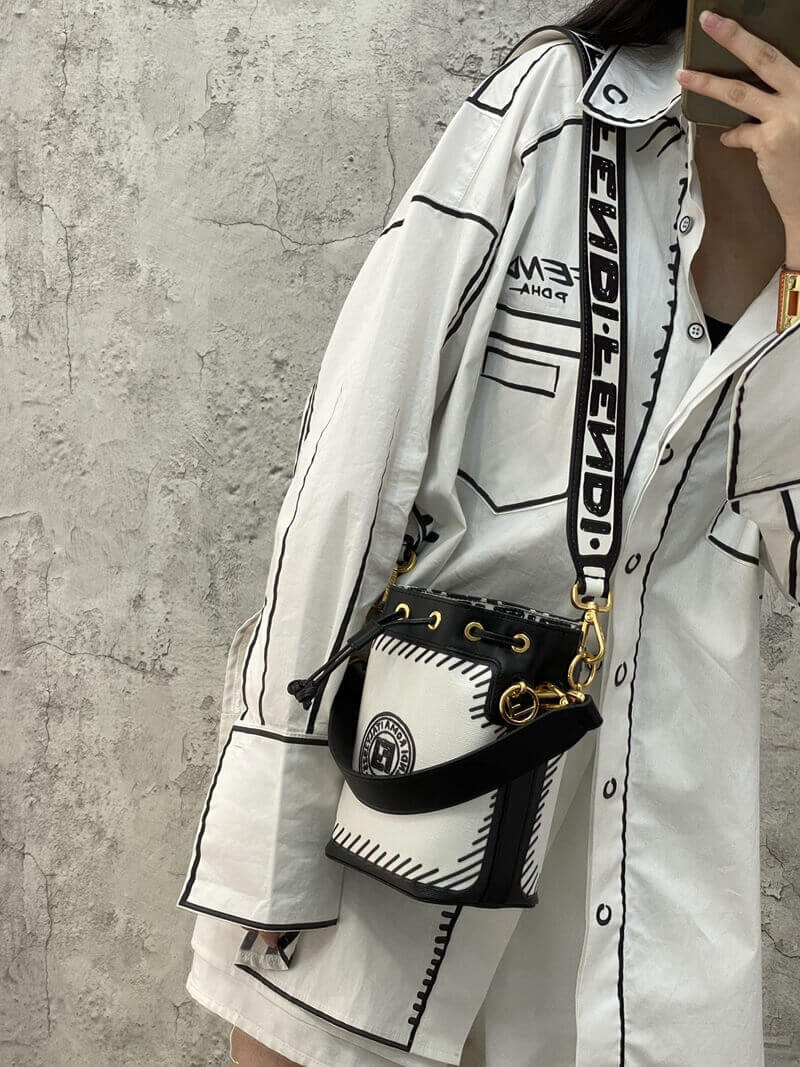 Fendi Mon Tresor Mini Bucket Bag 8BS010