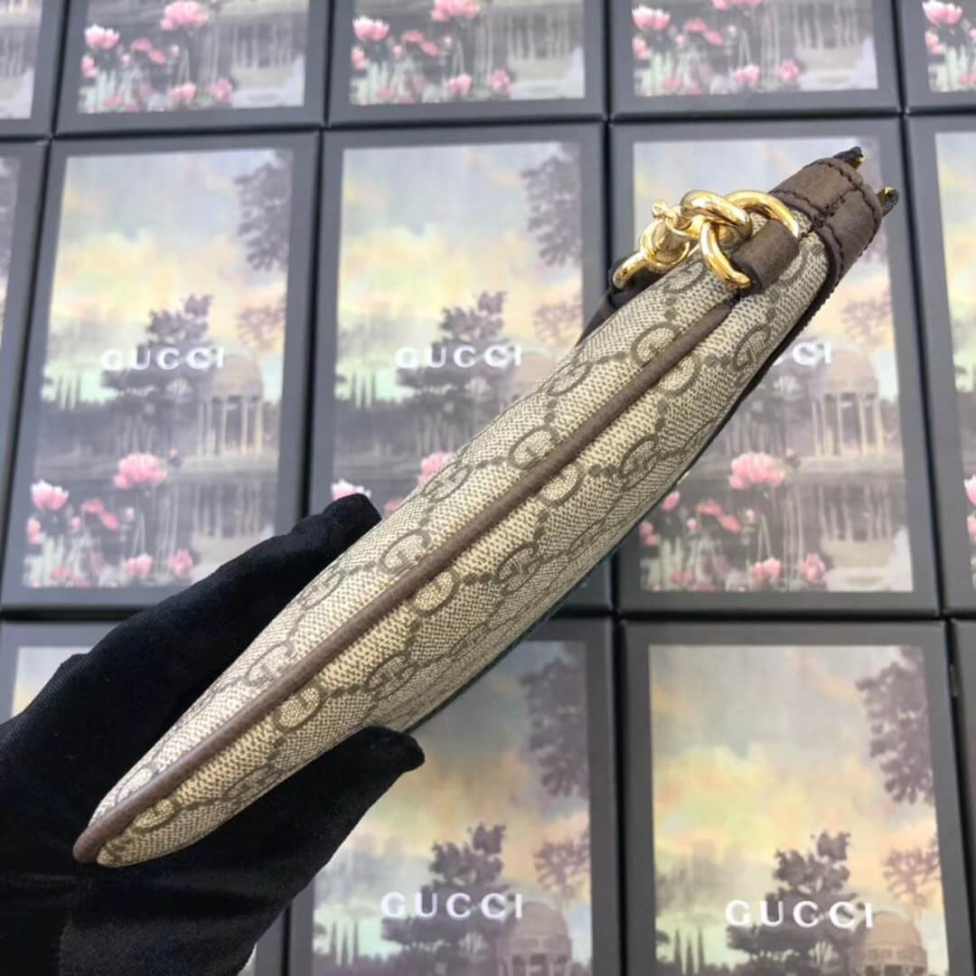 Gucci GG Supreme Pouch 449479