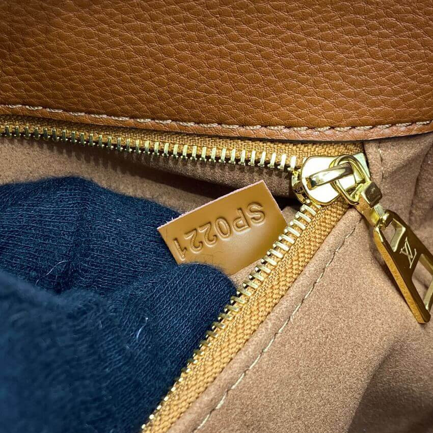 Louis Vuitton On My Side PM M58918 Caramel