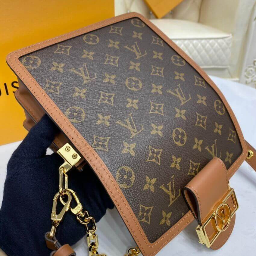 Louis Vuitton Mini Dauphine M44580
