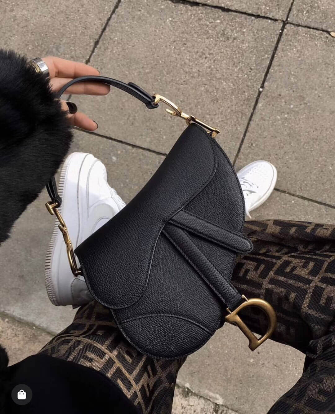 Christian Dior Saddle Bag in Grained Calfskin M0446