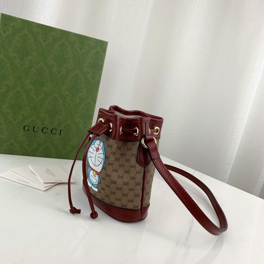 Doraemon x Gucci Mini Bucket Bag 647801