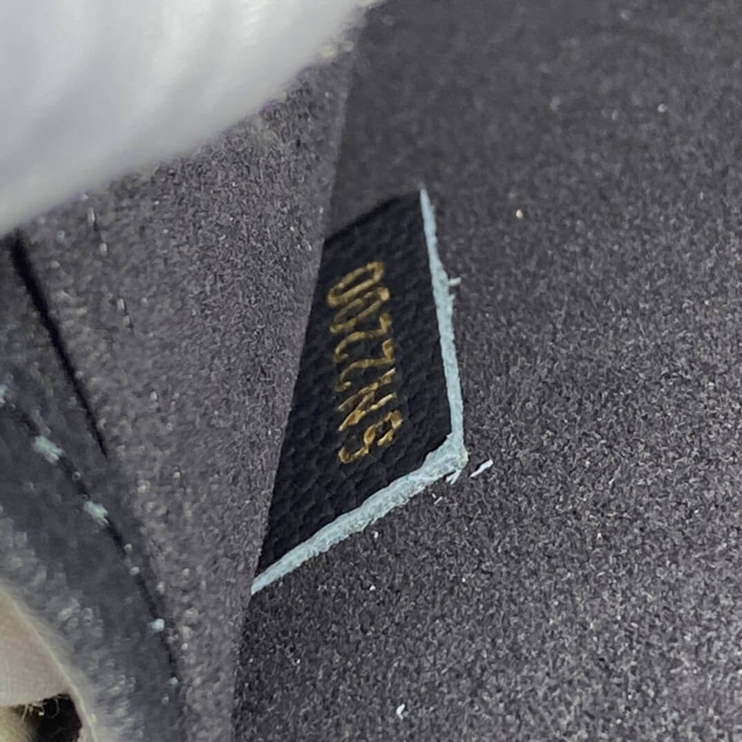 Louis Vuitton Lockme Chain PM M57073