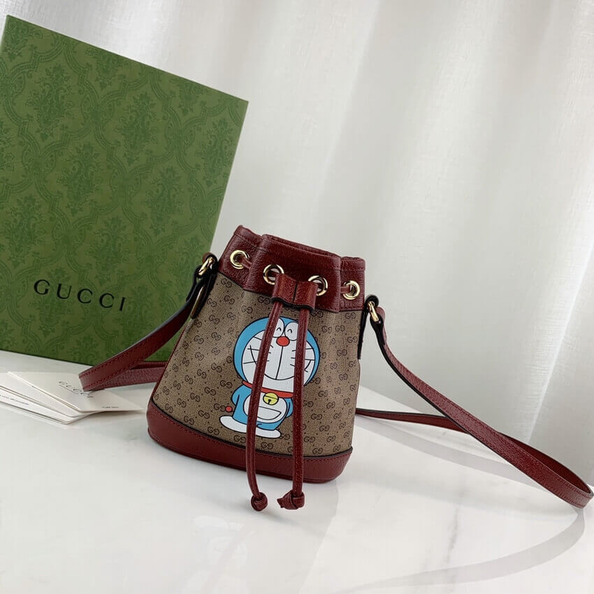 Doraemon x Gucci Mini Bucket Bag 647801