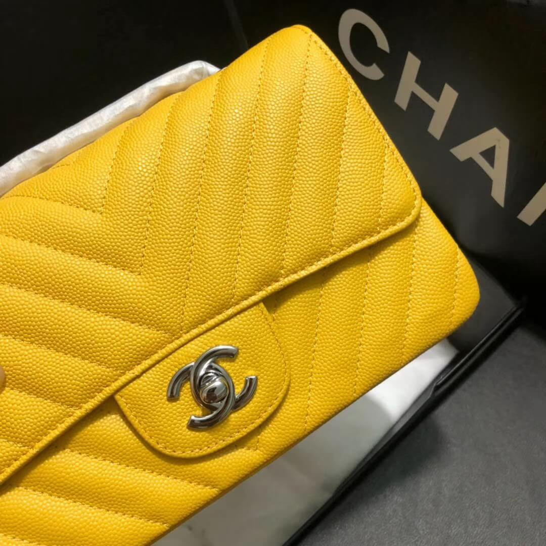 Chanel Chevron Caviar Leathe 20cm Classic Flap Bag 1116